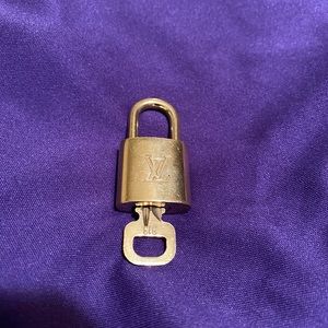 LV Brass Lock & Key #313